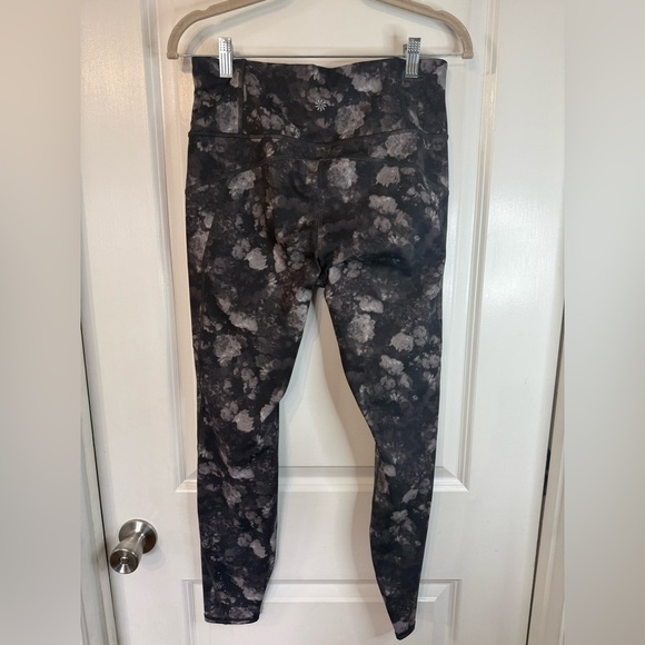 Athleta Women’s Frozen Floral Gray Rainier Printed Tights - Size Medium - Picture 2 of 7
